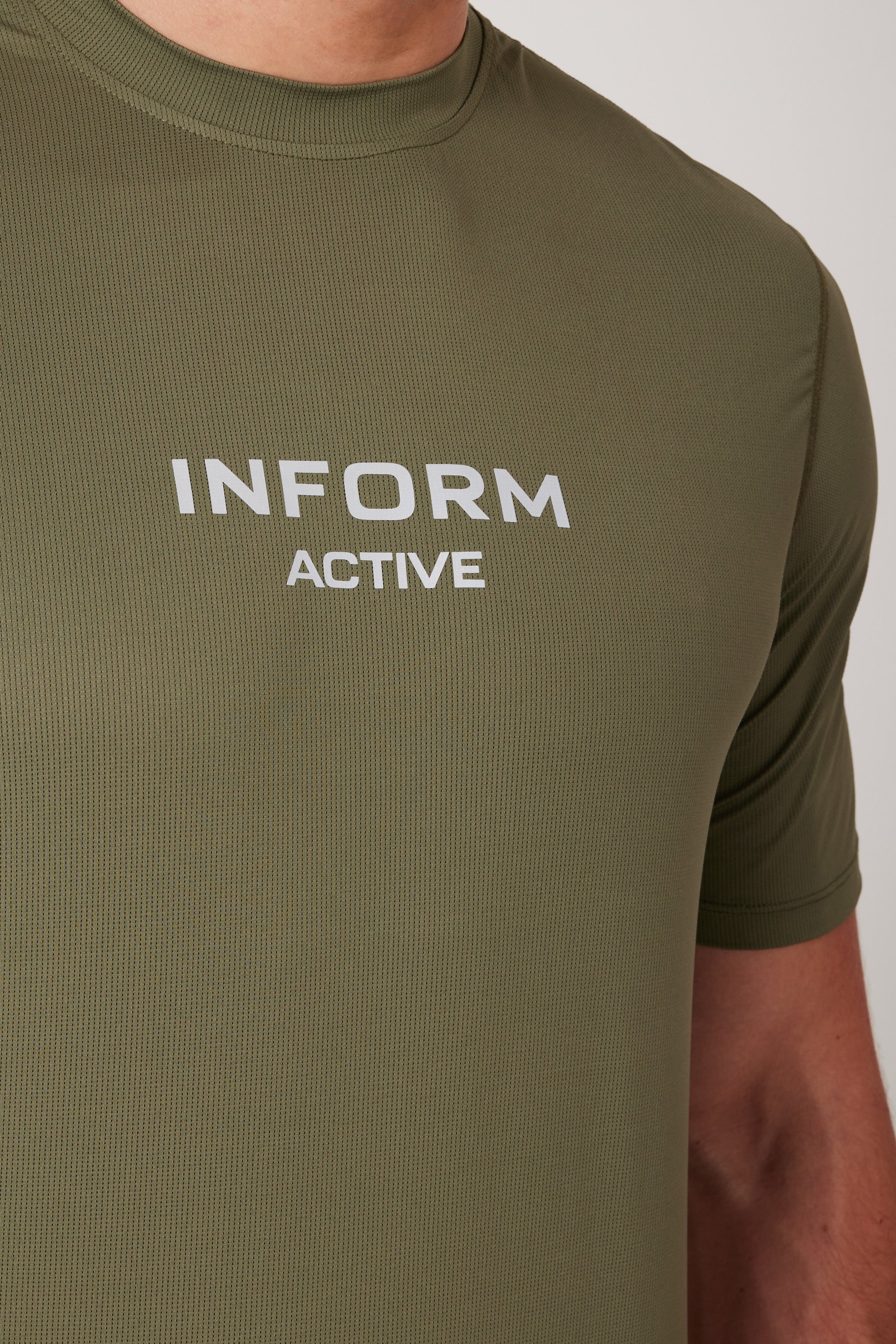 Lightweight Training T-shirt - INFORM ACTIVE