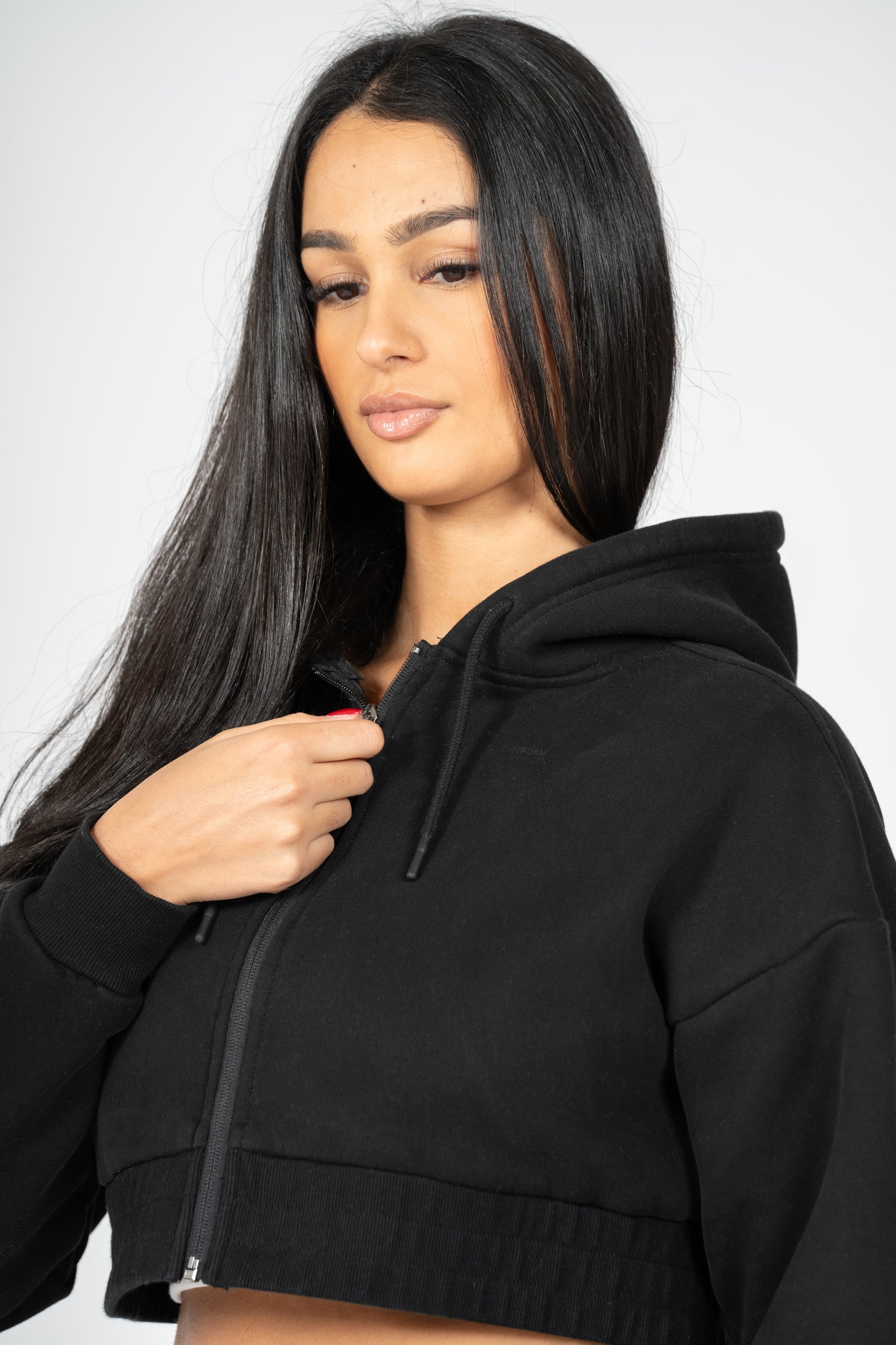 REST DAY FEMALE RECOVERY BLACK CROP ZIPPY - INFORM ACTIVE