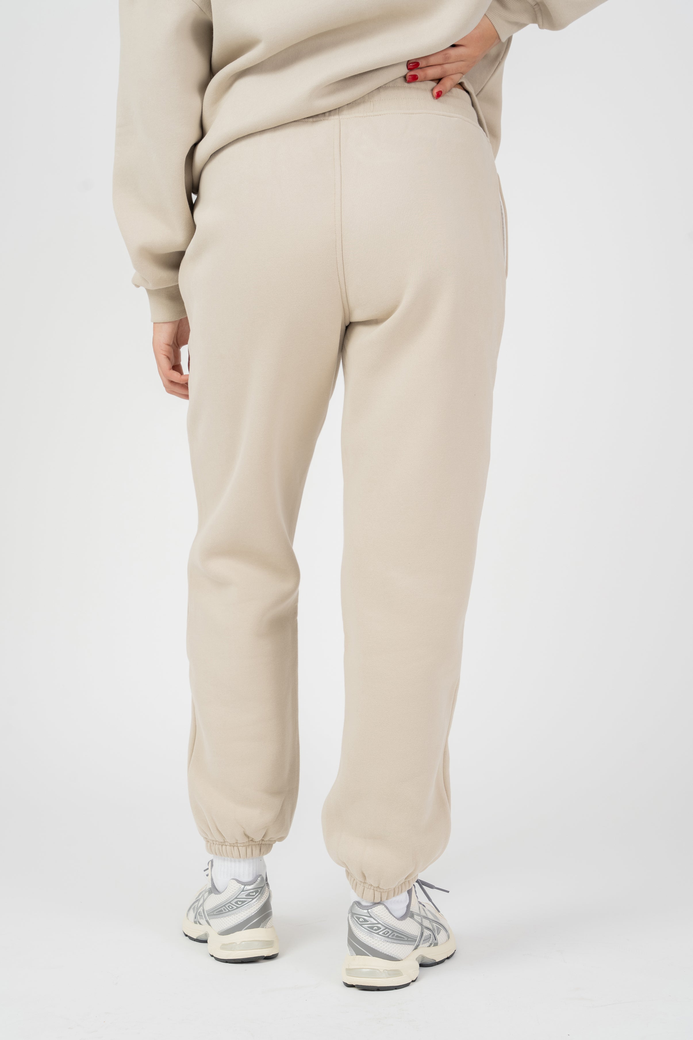 REST DAY FEMALE RECOVERY SAND OVERSIZED JOGGERS - INFORM ACTIVE