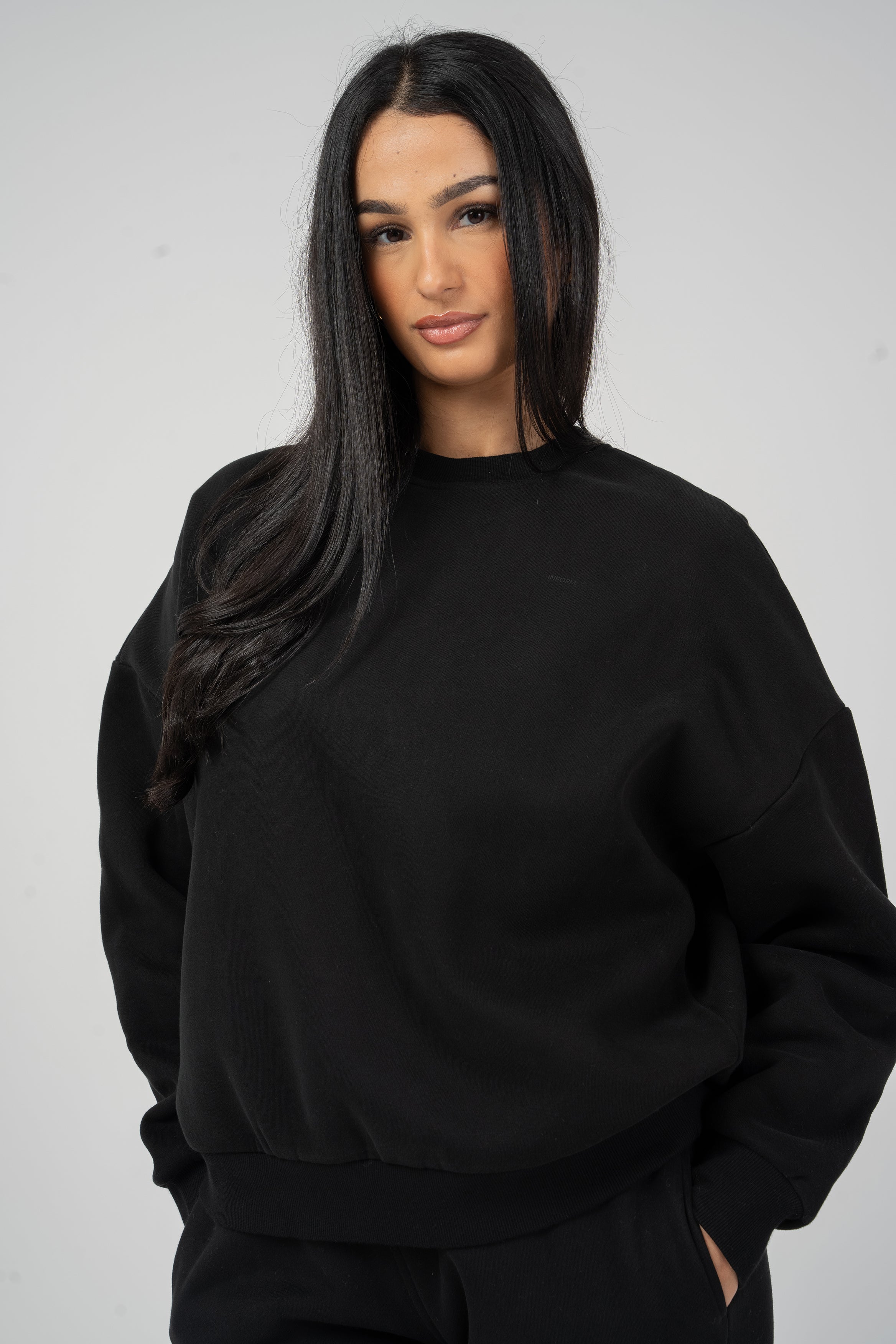REST DAY FEMALE RECOVERY BLACK CREWNECK SWEATSHIRT - INFORM ACTIVE