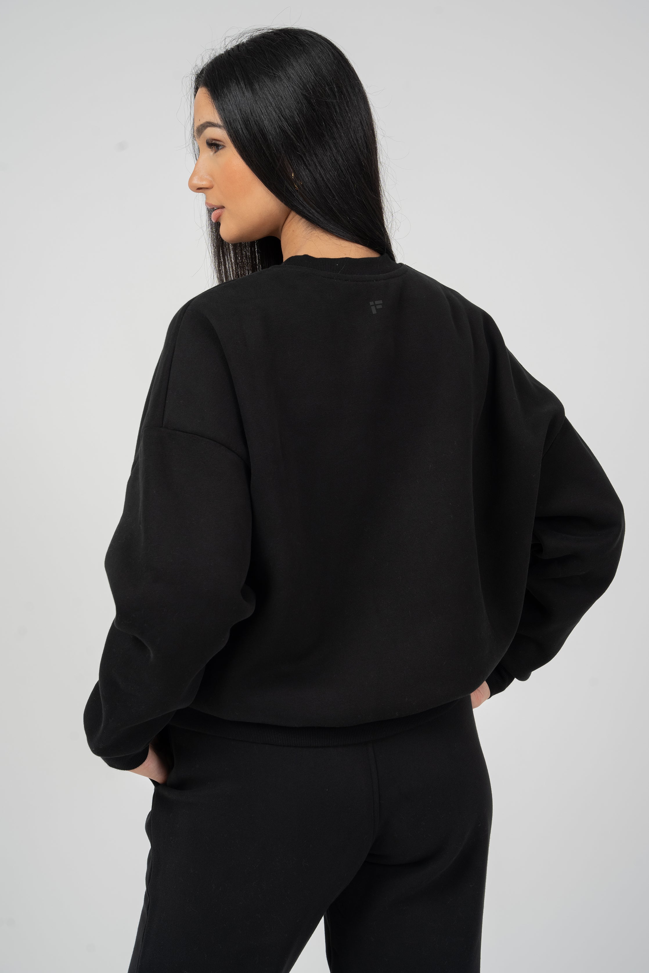 REST DAY FEMALE RECOVERY BLACK CREWNECK SWEATSHIRT - INFORM ACTIVE