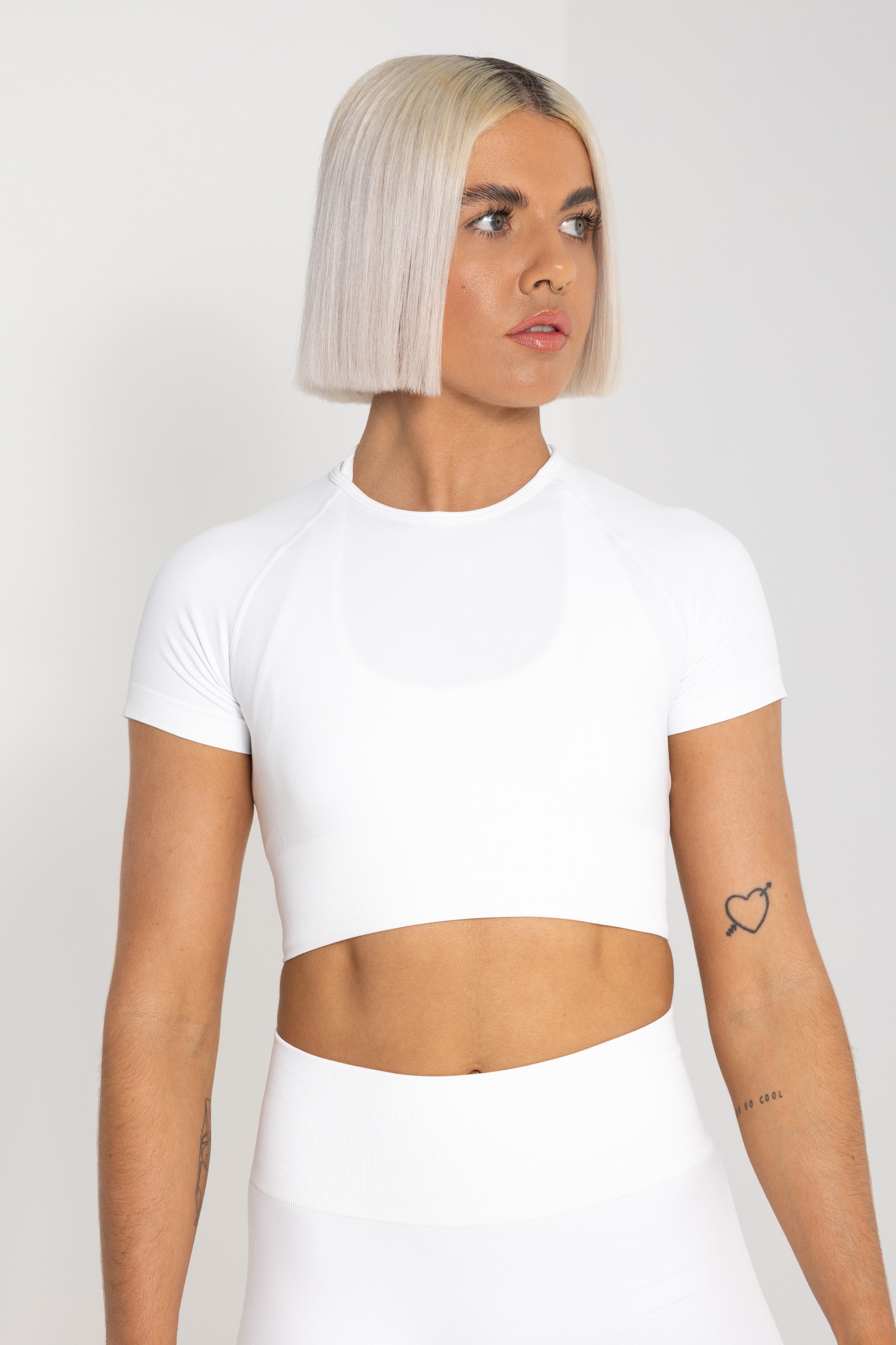 FEMALE REFORM WHITE WORKOUT GYM CROP TOP - INFORM ACTIVE