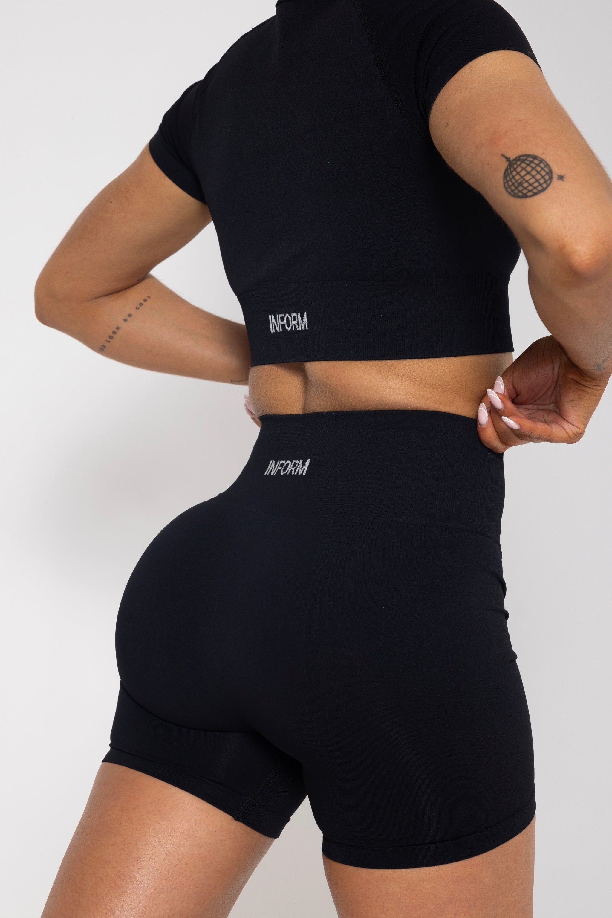FEMALE REFORM BLACK WORKOUT GYM SHORTS - INFORM ACTIVE
