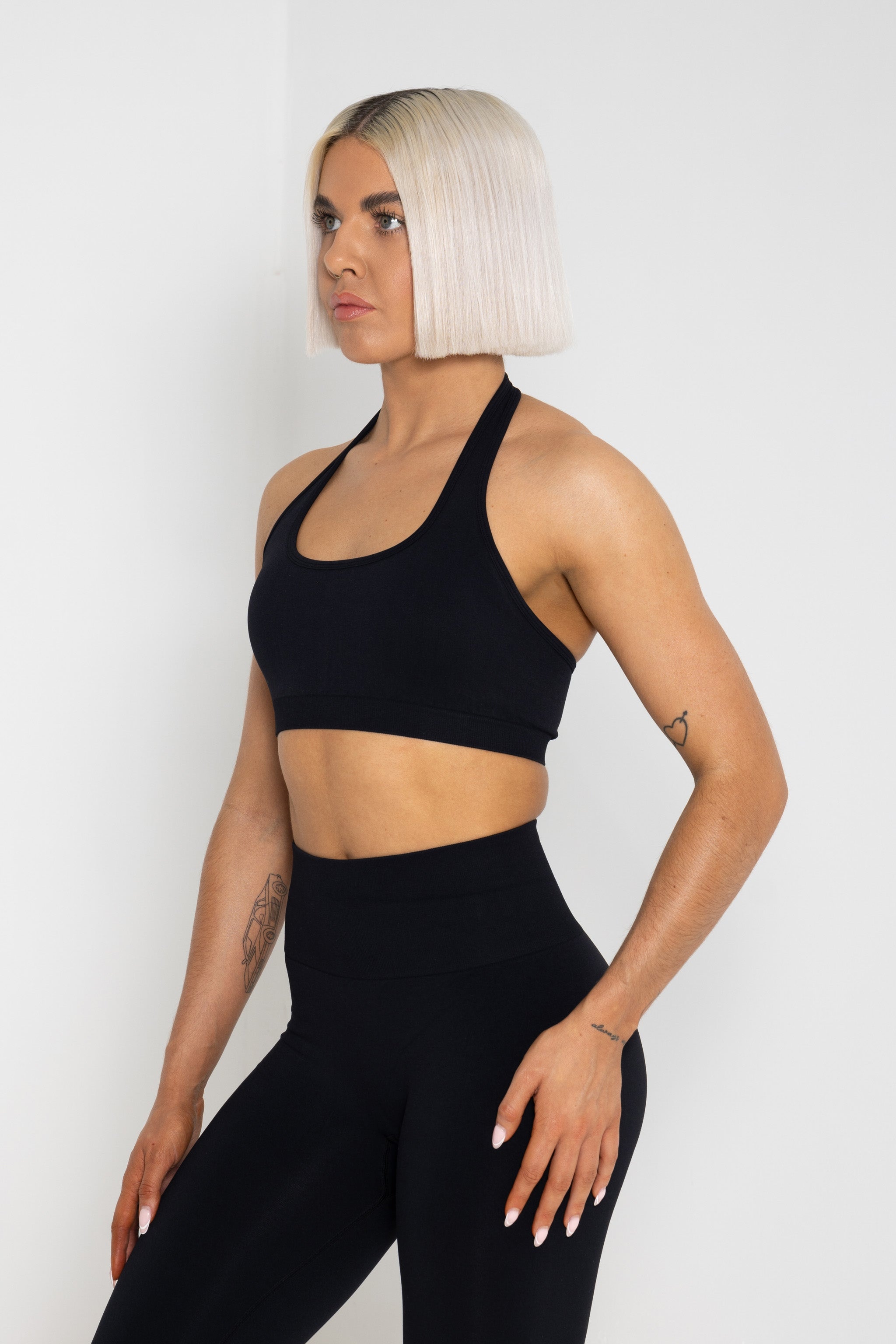 FEMALE REFORM BLACK WORKOUT GYM SPORTS BRA - INFORM ACTIVE