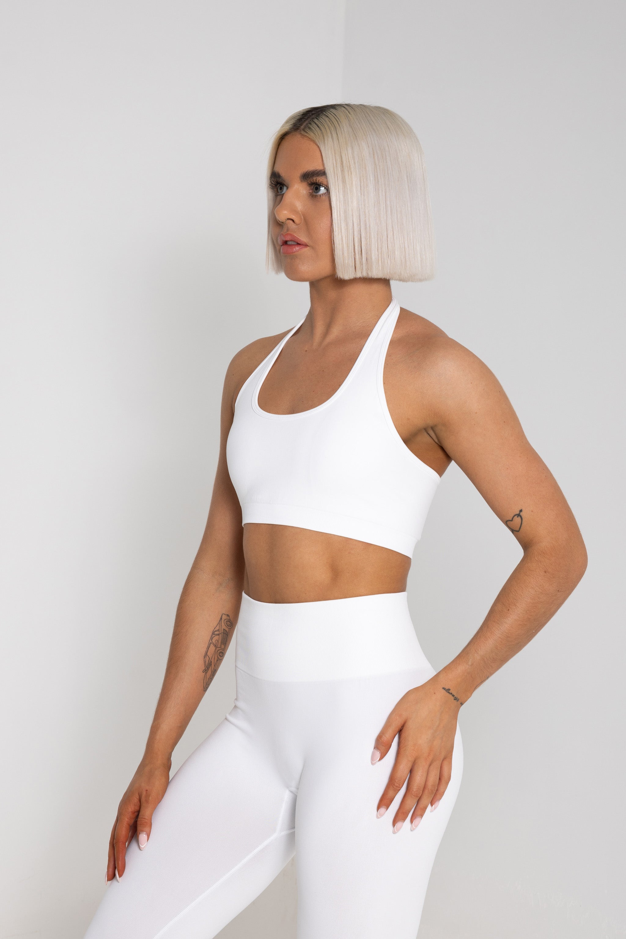 FEMALE REFORM WHITE WORKOUT GYM SPORTS BRA - INFORM ACTIVE